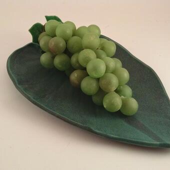 Leaf Plate with Grapes