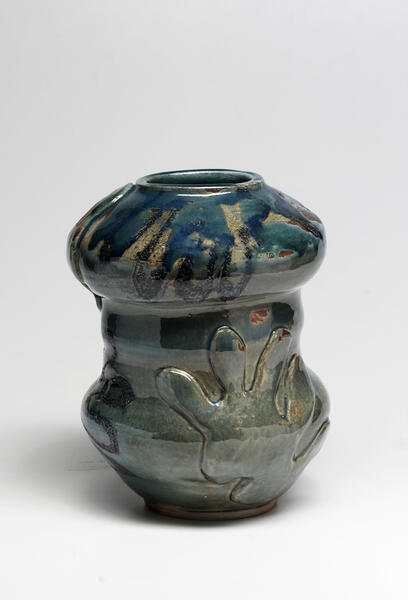 Blue Vase - Grabbing Hold - view 1