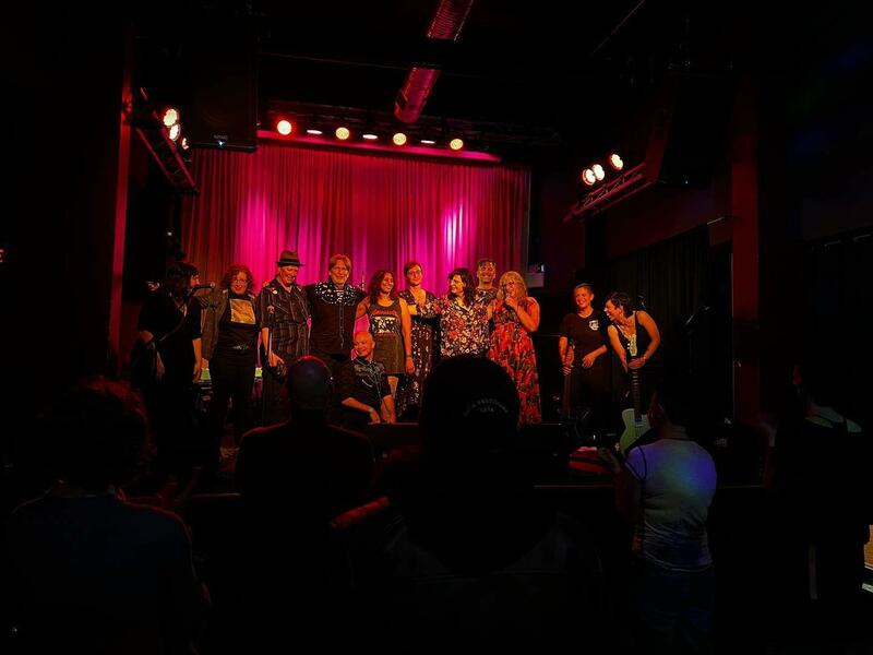Curtain call for the cast of Doin' It Doin' It Duets