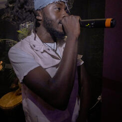 Kudo NYC performing at AFROBÜMIN