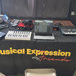 Musical Expressions With Friends — Collaborative Sound Practice
