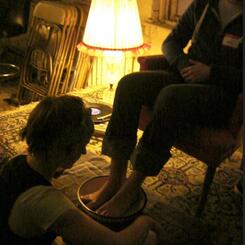 PAEDALAVIUM,  a Footwashing Performance