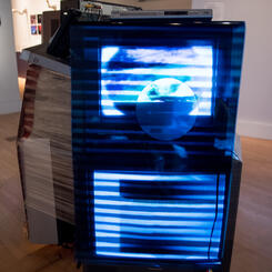 Electronic Pallet, Another angle