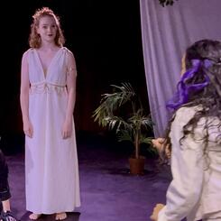 Cast - Her Across the River