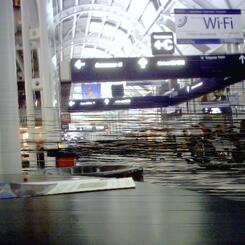 Chicago O'Hare International Airport - Gate B8 - Looking North, 02/02/08, 1000px/s 