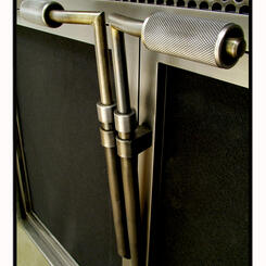 Barnycz fireplace detail