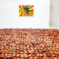 Eat Choco-Pie Together