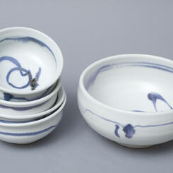 Bowls and serving bowl