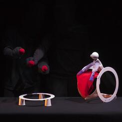 Reverse Cascade. The juggler becomes a teacher.