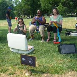 Apparatus for Orchestral Knitting