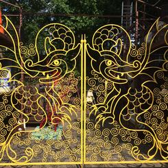 Dragon gates for shop yard