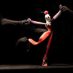 Reverse Cascade. The juggler.