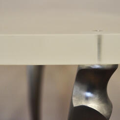 Solano table detail