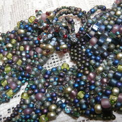 Closeup of freeform peyote