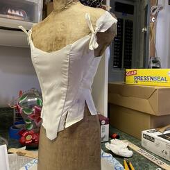 Making the corset pattern