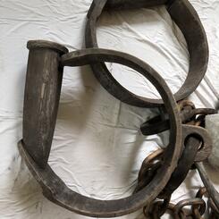 detail, shackles