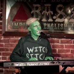 Dreambaby as the Wicked Witch of the West's soft butch younger sister for the DC Weirdo Show in 2017