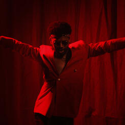 Chffon_WokeMe_Still_Rovo