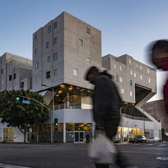 The Star Apartments, Evening