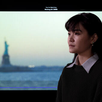 Drawing a parallel to the protagonist Tess McGill in the film Working Girl, the writer captures the intense struggle against the city's opulence and indifference. It highlights a profound, enduring belief in self-reinvention and hard work as the ultimate keys to overcoming systemic barriers and gaining acceptance in America.