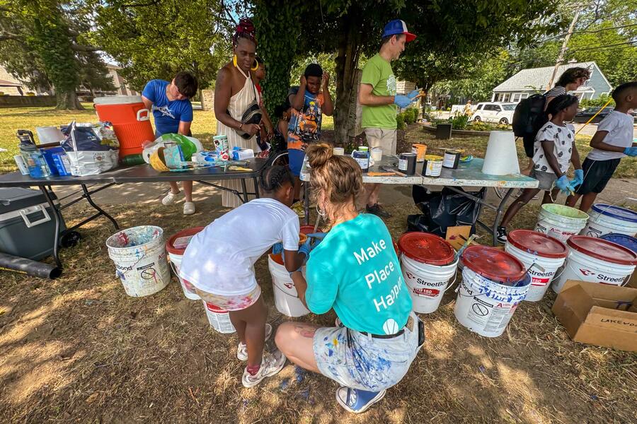 Annapolis Eastport, Compass Crossing, community paint day paint station