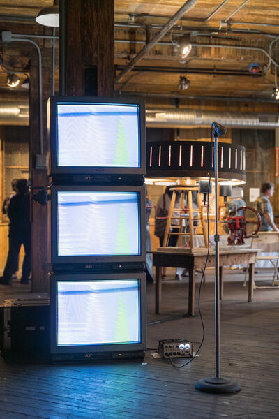 Active Listening 1, visual media changing based on the sound in the room