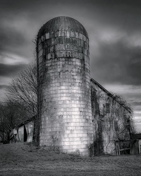 Beggs Road Barn and Silo