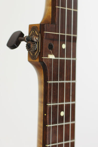 5th String Detail