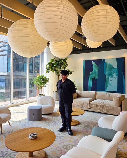 Main Lounge I
