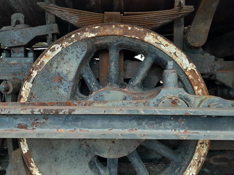 19 Wheel & Shock - Copy.jpg