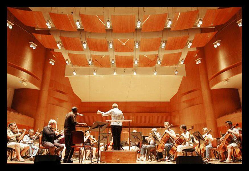Fujiko's Fairy Tale: The Baltimore Symphony Orchestra, Marin Alsop & Shodekeh. U.S. premiere of Jennah Vanio's composition for Beatboxer & strings on July 23rd, 2010.