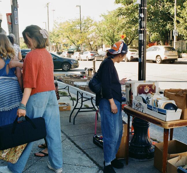 Sidewalk shoppers