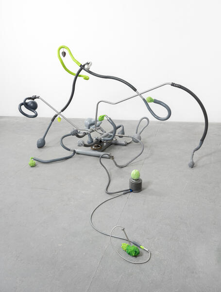 Alabaster Apple Apparatus