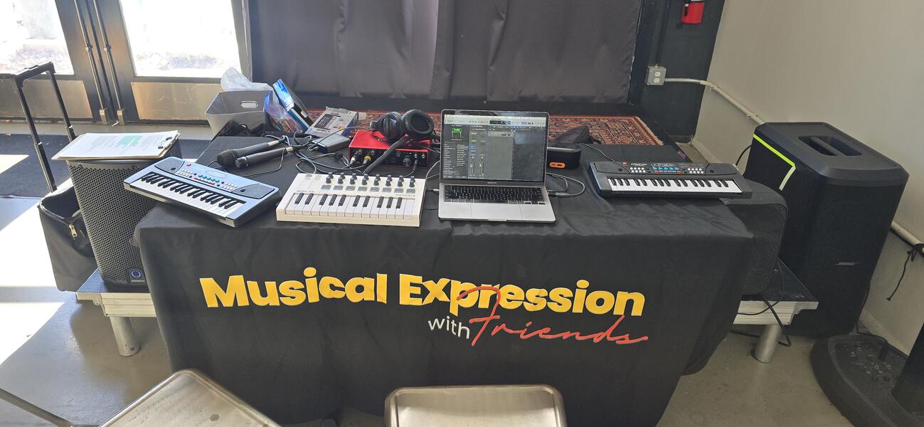 Musical Expressions With Friends — Collaborative Sound Practice