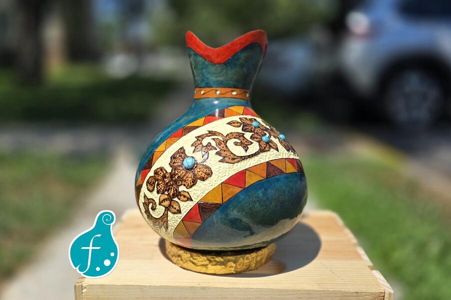 Anto Gourd Vase