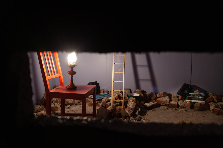 A house is like a mind that holds everything (installation view)