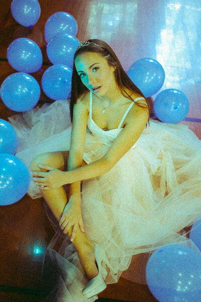 Portrait of Twee (2016)