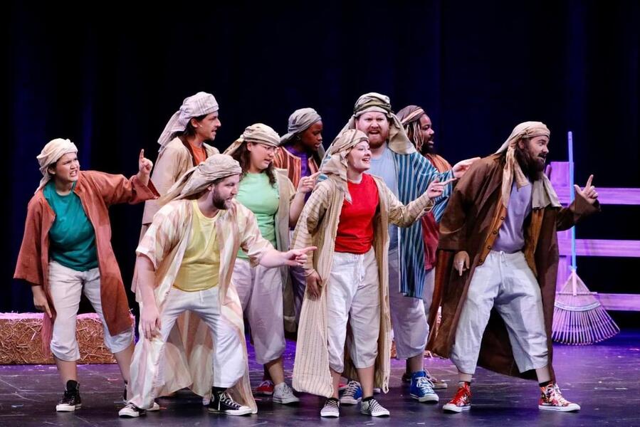 Joseph and the Amazing Technicolor Dreamcoat 