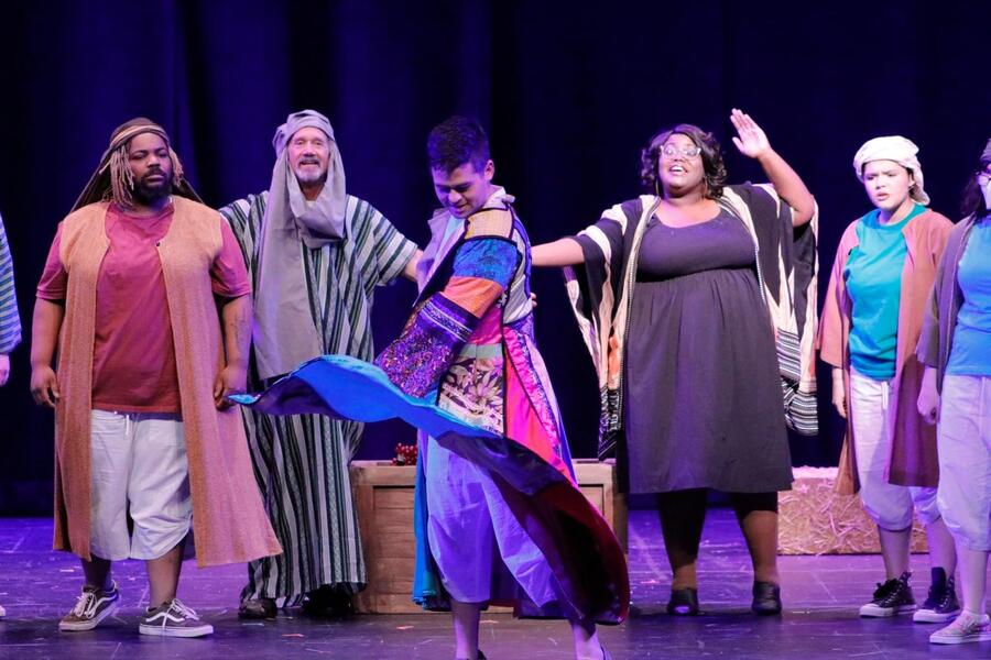 Joseph and the Amazing Technicolor Dreamcoat 