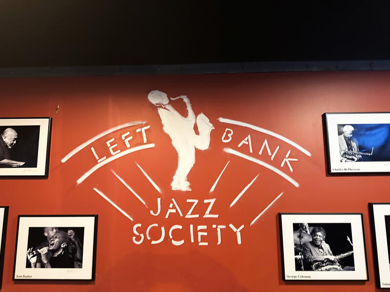 Let bank Jazz Society