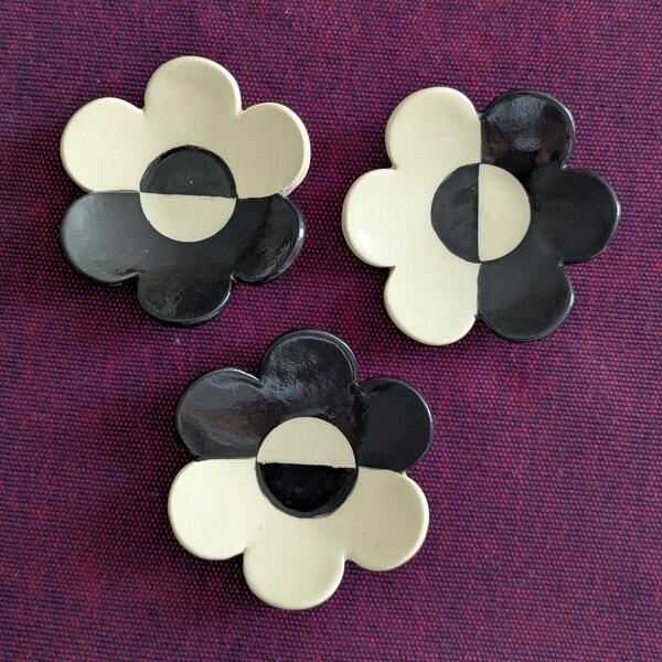 Yin Yang Flower Bowl set of 3