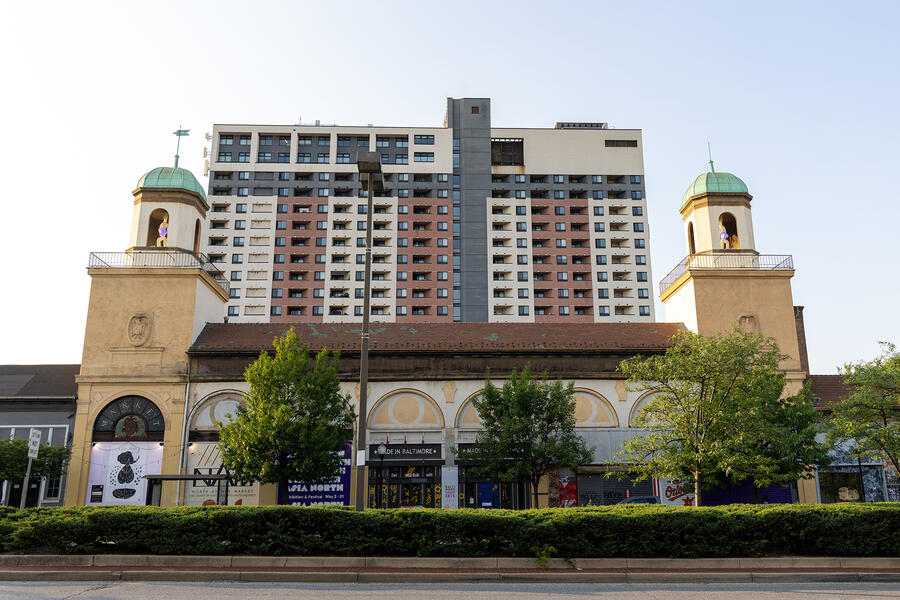 Third Watch, 2024. Cast resin, LED illumination. Station North Arts District, Baltimore