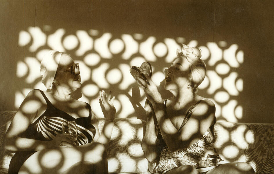 Prisoners Of The Villa