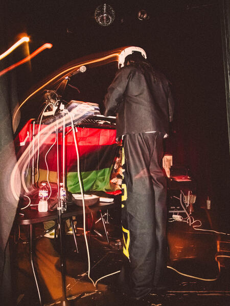 7G Bümin DJing on Stilts