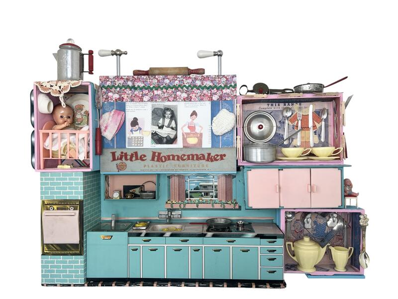 Little Homemaker with Crankie