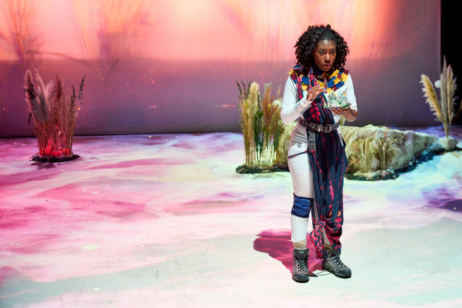 Lyra and the Ferocious Beast - Production photo