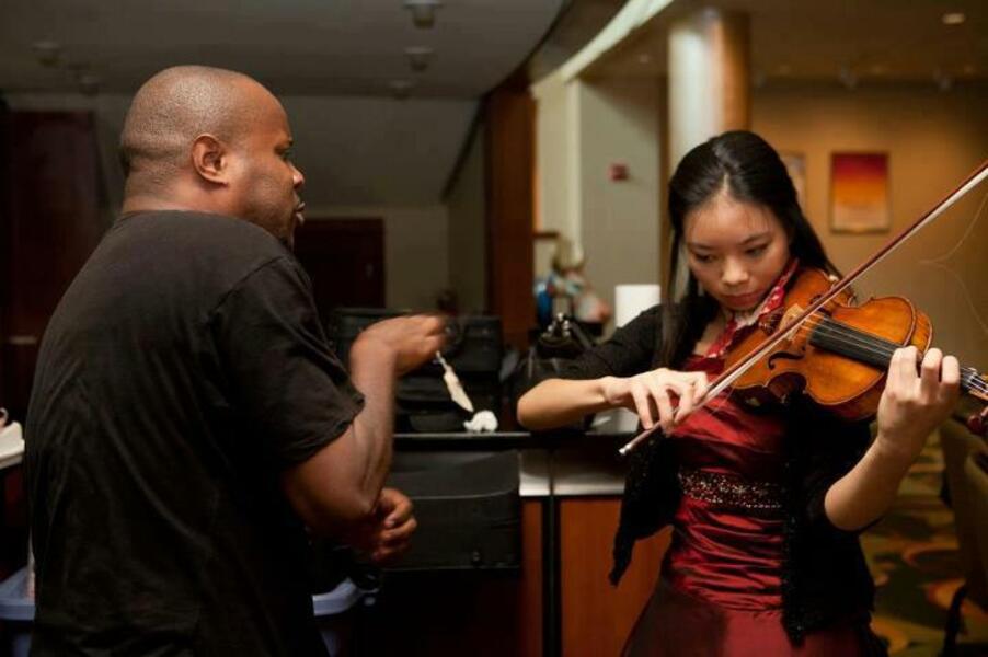 The Violinist & The Human Beatbox. 