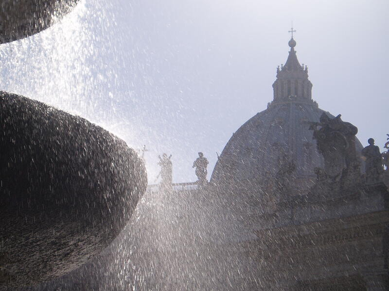 2fountainoflight,st.petersbasilica