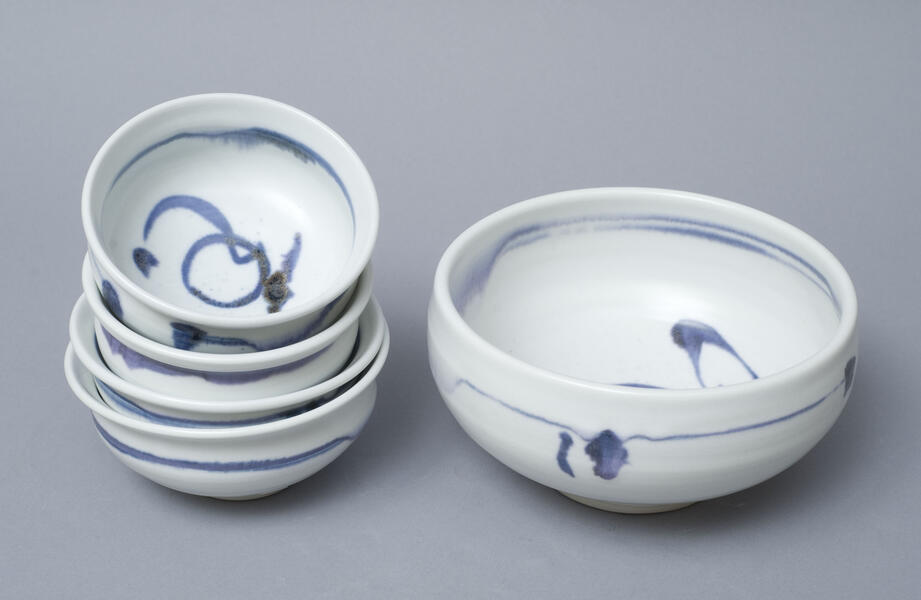 Bowls and serving bowl