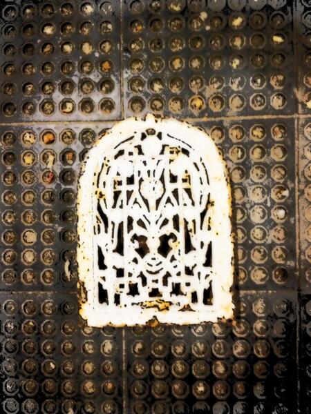 Renee's Heating Grate